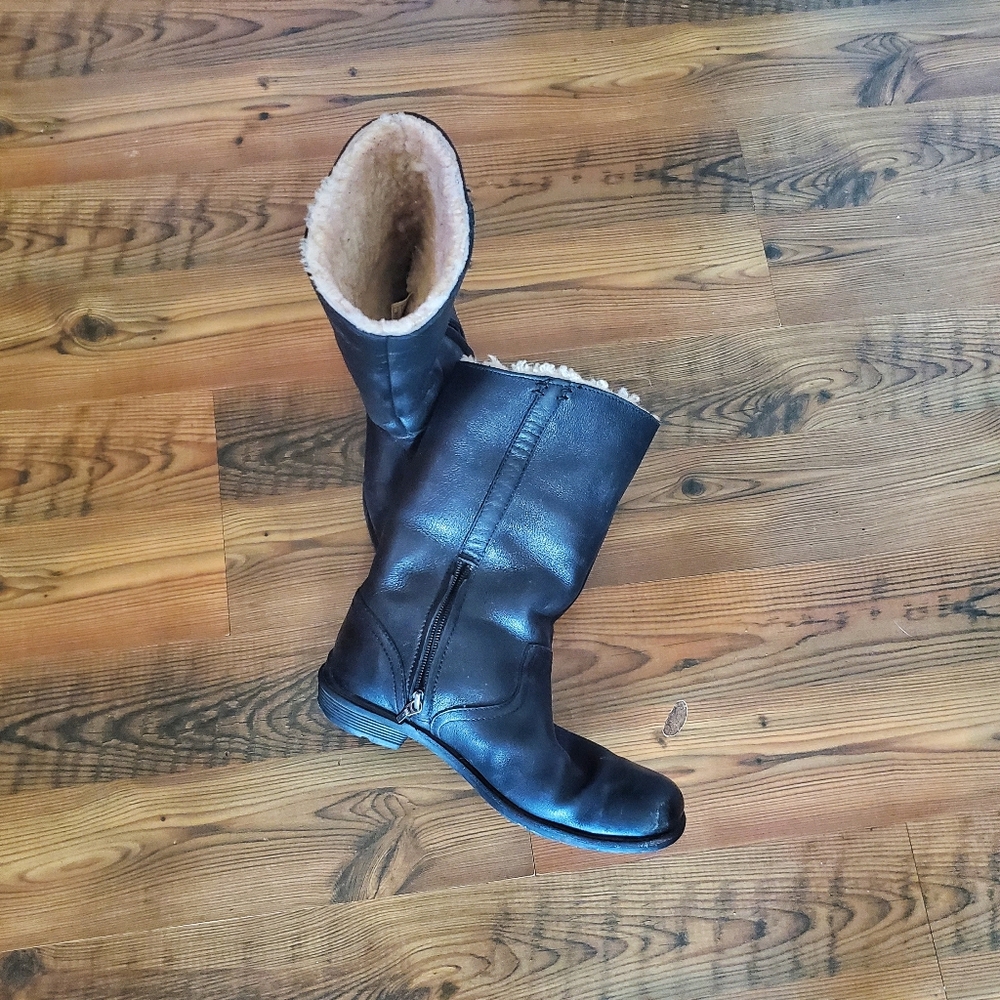 Leather Ugg boots